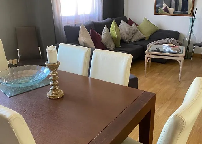 Double In Shared - Private Space In Centre 3* デニア